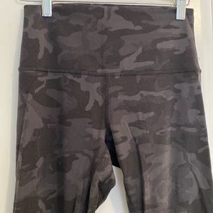 Lululemon align leggings, 25”, size 6, good condition other than pilling